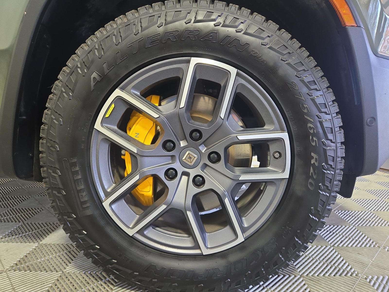 Used 2022 Rivian R1T Launch Edition AWD/4WD image 11