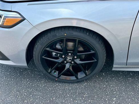 Used 2023 Honda Civic Sport image 28