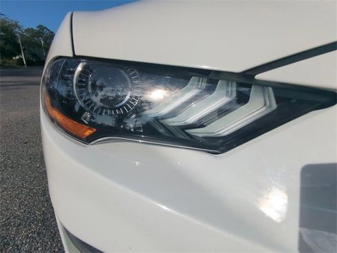 Used 2021 Ford Mustang Premium image 11