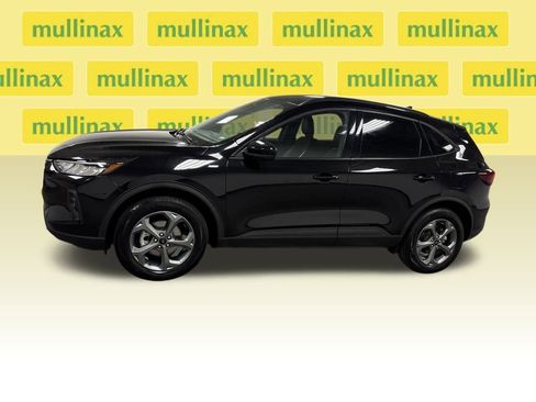 Used 2025 Ford Escape ST-Line Select image 9