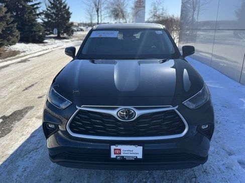 Used 2022 Toyota Highlander LE image 35
