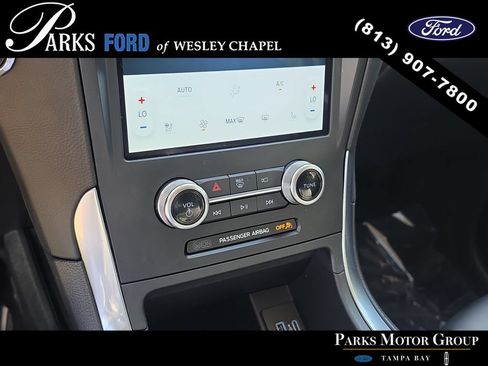 Certified 2024 Ford Edge Titanium AWD/4WD image 24