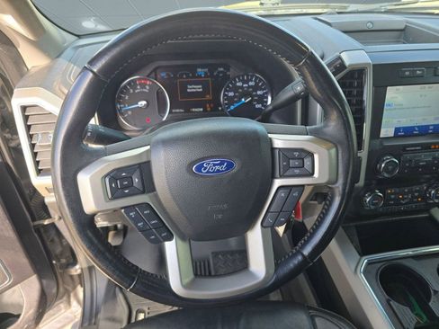 Used 2021 Ford F250 Lariat w/ Lariat Value Package image 4