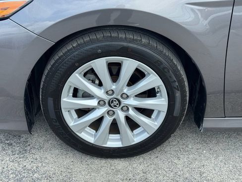 Used 2018 Toyota Camry LE FWD image 10