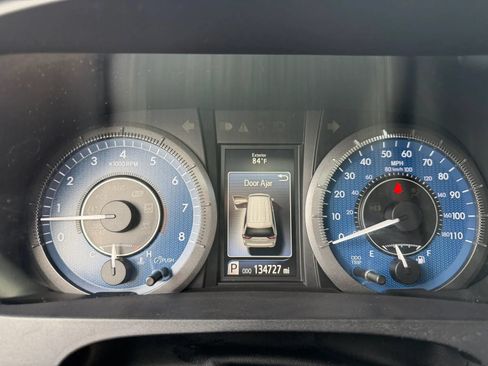 Used 2017 Toyota Sienna AWD image 35