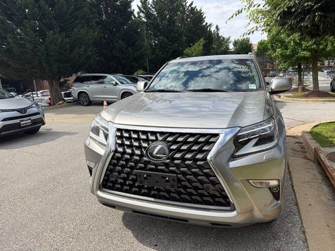 Used 2022 Lexus GX 460 Premium w/ Premium Plus Package AWD/4WD image 2