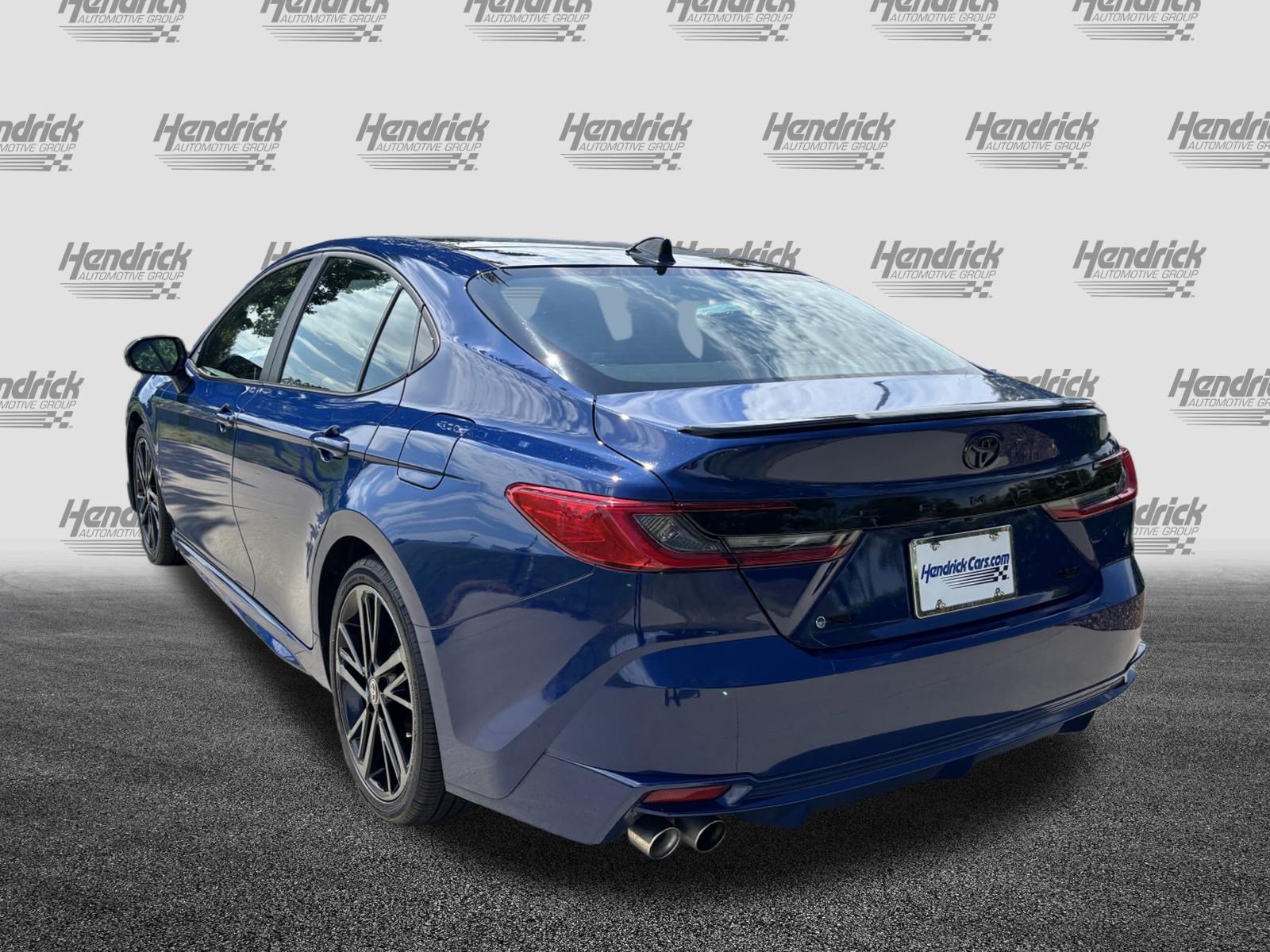Used 2025 Toyota Camry XSE FWD image 8