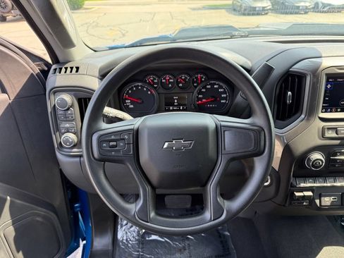 Used 2023 Chevrolet Silverado 1500 Custom Trail Boss AWD/4WD image 12