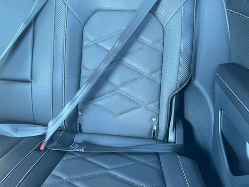 Used 2025 Volkswagen Atlas Cross Sport SE image 39