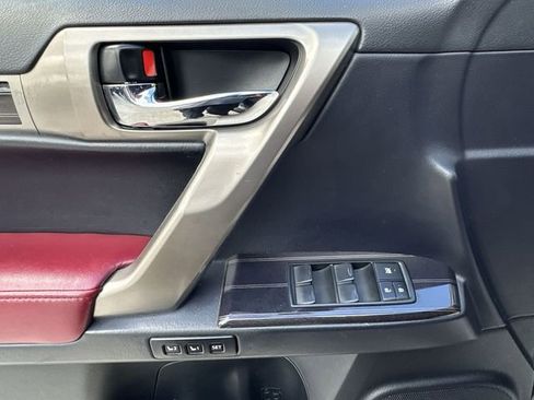 Used 2020 Lexus GX 460 Premium w/ Premium Package image 21