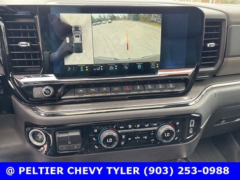 Used 2022 Chevrolet Silverado 1500 ZR2 w/ Technology Package image 18