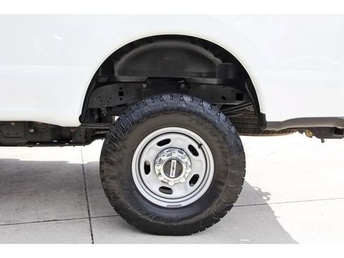 Used 2023 Ford F250 XL w/ 360-Degree Camera Package AWD/4WD image 23