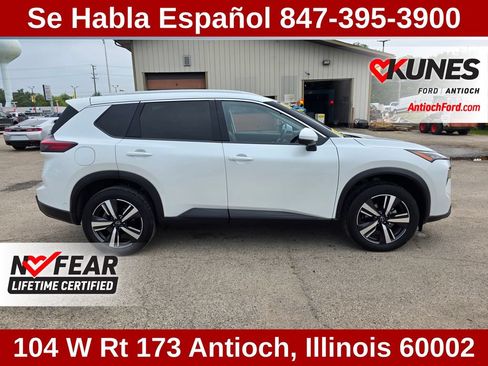 Used 2025 Nissan Rogue SL w/ SL Premium Package FWD image 11