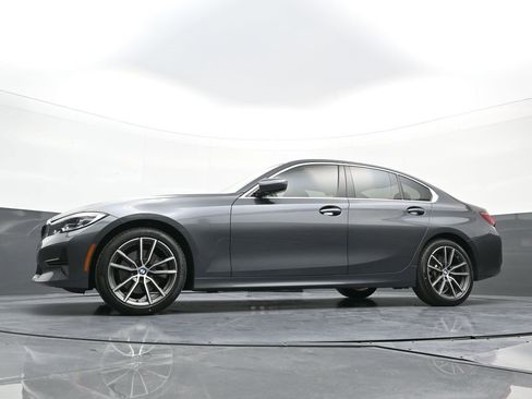 Used 2021 BMW 330i xDrive Sedan w/ Convenience Package image 24