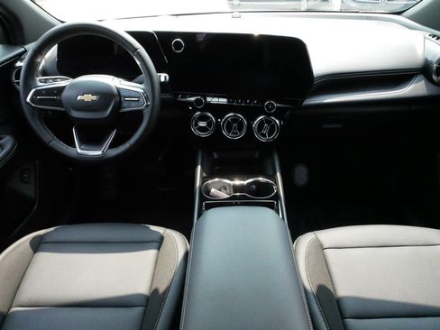 Used 2024 Chevrolet Blazer EV LT AWD/4WD image 10