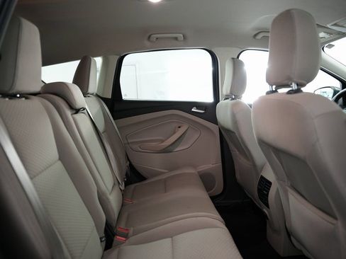 Used 2018 Ford Escape SE image 38