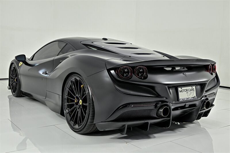 Used 2020 Ferrari F8 Tributo RWD image 11