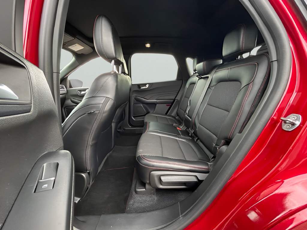 Used 2023 Ford Escape ST-Line w/ Tech Pack #1 AWD/4WD image 23