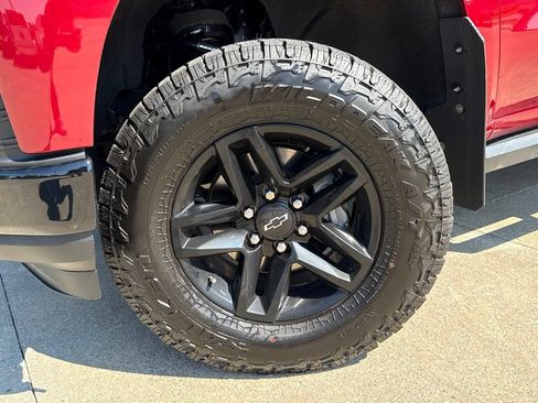 Used 2021 Chevrolet Silverado 1500 LT Trail Boss w/ Bed Protection Package AWD/4WD image 50