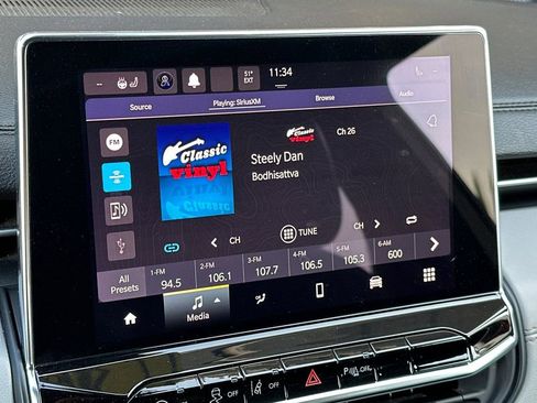 Used 2024 Jeep Compass Limited image 9