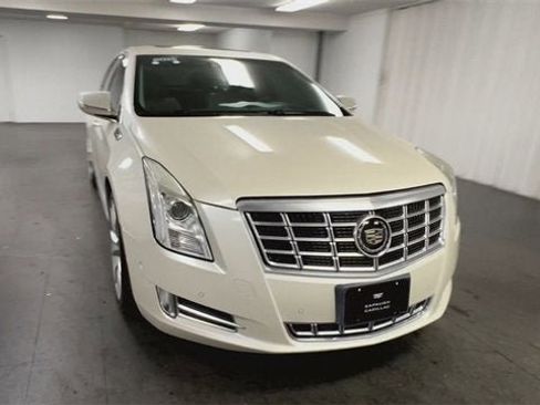 Certified 2015 Cadillac XTS Premium w/ Driver Assist Package image 3