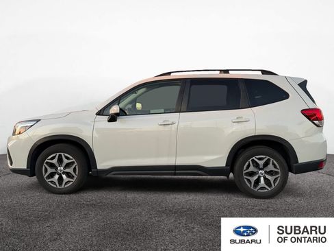 Used 2021 Subaru Forester Premium image 2