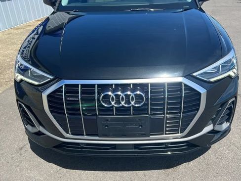 Used 2019 Audi Q3 2.0T Premium Plus w/ Premium Plus Package AWD/4WD image 2