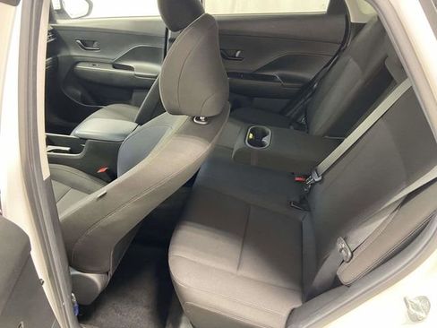 Used 2024 Hyundai Kona SEL image 11