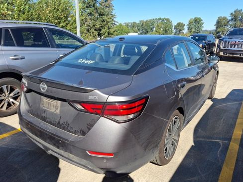 Used 2021 Nissan Sentra SR w/ SR Premium Package FWD image 6