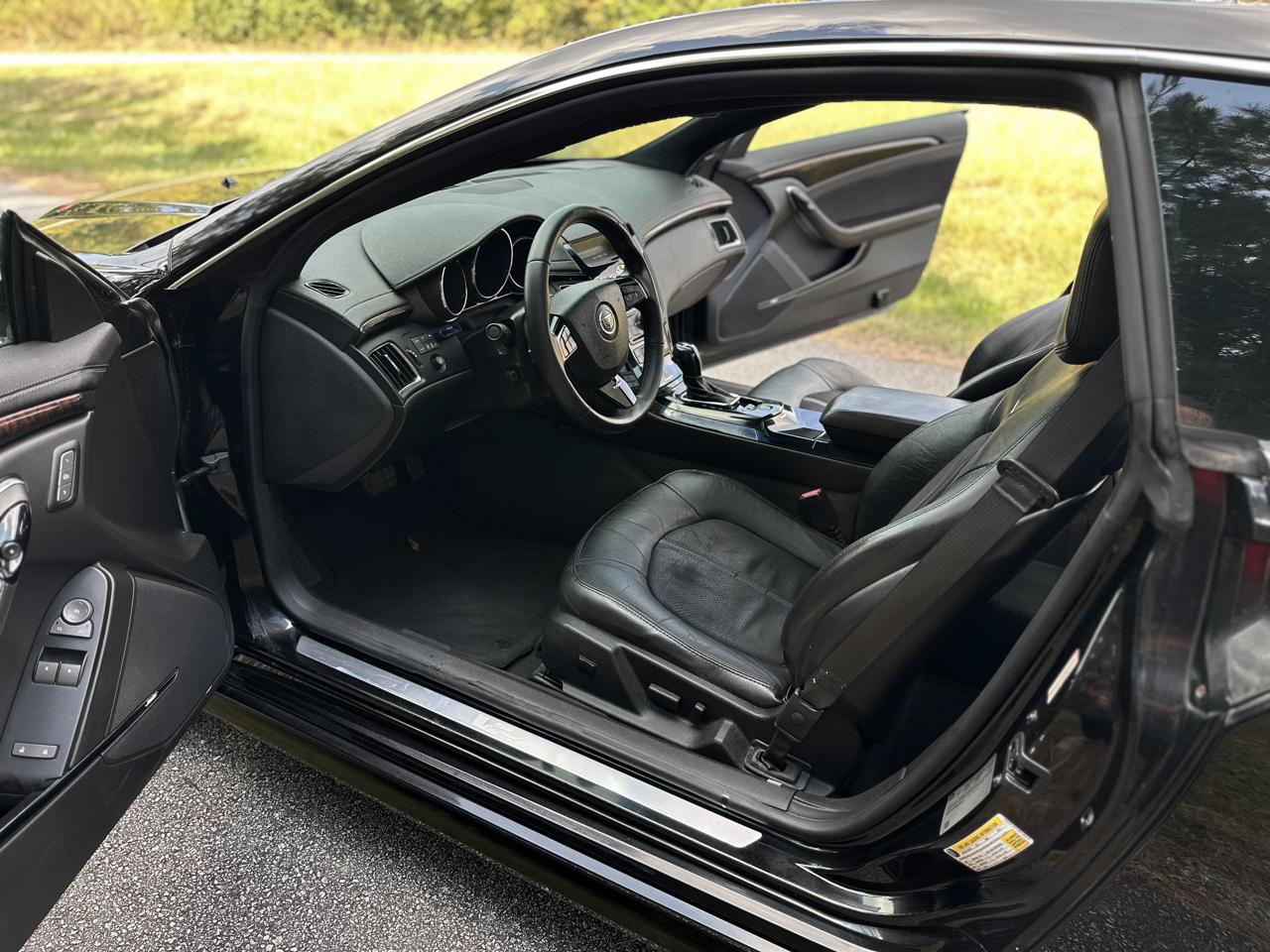 Used 2011 Cadillac CTS V w/ Wood Trim Package RWD image 17