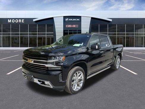 Used 2019 Chevrolet Silverado 1500 High Country w/ Technology Package AWD/4WD image 7