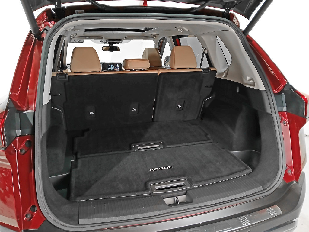Used 2021 Nissan Rogue Platinum AWD/4WD image 8