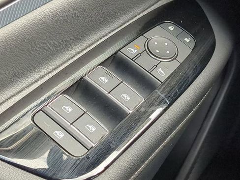 Certified 2025 Nissan Murano SL AWD/4WD image 24