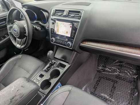 Used 2018 Subaru Outback 3.6R Limited image 22