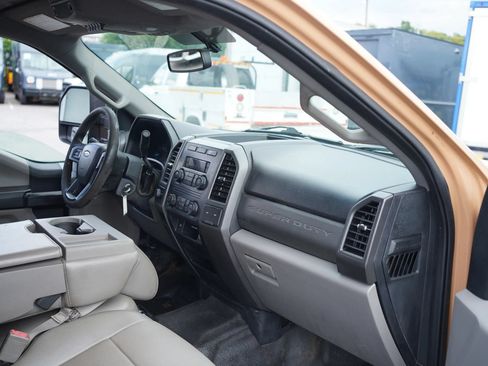Used 2019 Ford F350 XL w/ Power Equipment Group RWD image 2