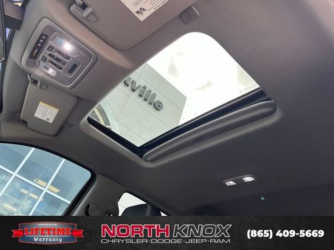 Used 2021 Chevrolet Silverado 1500 LT Trail Boss w/ Convenience Package II AWD/4WD image 12