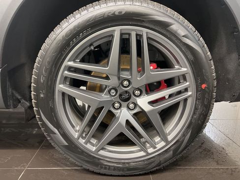 New 2026 Ford Explorer ST-Line w/ ST-Line Street Pack image 7