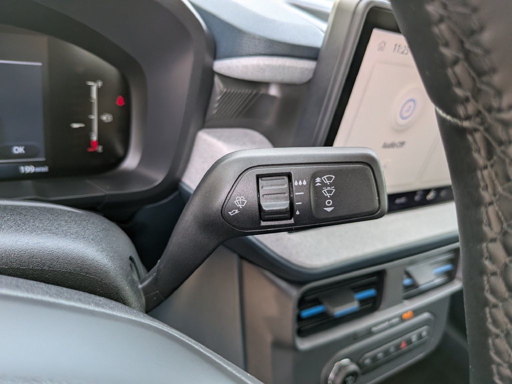 Used 2026 Ford Maverick XLT w/ XLT Luxury Package FWD image 33
