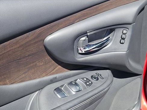 Used 2020 Nissan Murano Platinum w/ Cargo Package FWD image 12