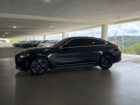Used 2023 BMW i4 eDrive40 w/ Premium Package RWD image 11