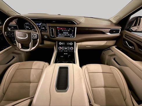 Used 2021 GMC Yukon Denali w/ Denali Ultimate Package AWD/4WD image 15