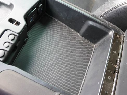 Used 2017 RAM 1500 Laramie image 19