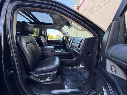 Used 2019 Ford Expedition Max Platinum AWD/4WD image 13