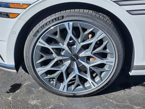 Used 2023 Genesis G90 3.5T image 5