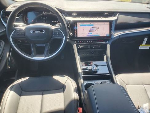New 2026 Jeep Grand Cherokee L Limited AWD/4WD image 16