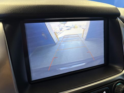 Used 2020 Chevrolet Suburban LT AWD/4WD image 20