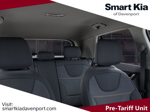 New 2025 Kia Niro LX image 27