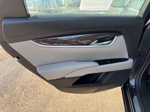 Used 2014 Cadillac XTS Premium image 12