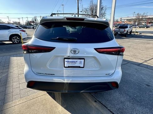 Used 2020 Toyota Highlander XLE image 6