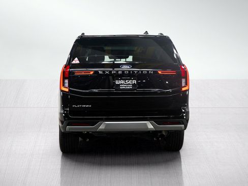 Used 2025 Ford Expedition Platinum AWD/4WD image 5